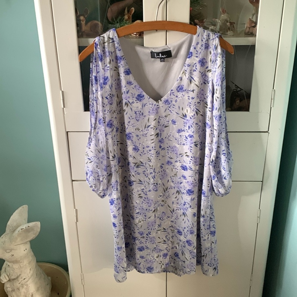 Lulu’s sz XS dress cold shoulder euc lined